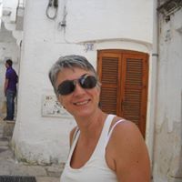 Angela Mello Photo 10