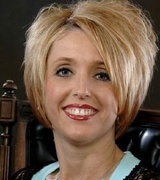 Julie Davis Photo 14