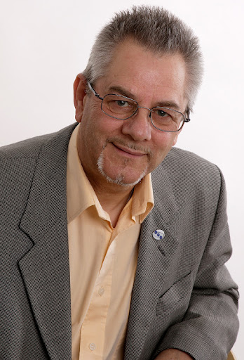Ron Reynolds Photo 3