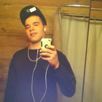 Riley Henning Photo 6