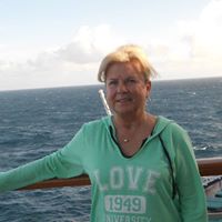 Debbie Thomason Photo 27