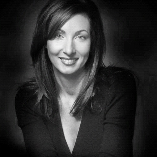 Lisa Douglas Photo 38