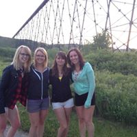 Leanne Larson Photo 14