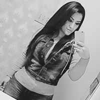 Gabriela Saenz Photo 16
