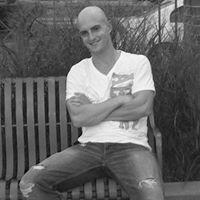 Daniel Cameron Photo 17