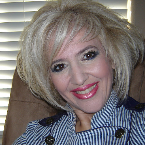 Linda Robles Photo 46
