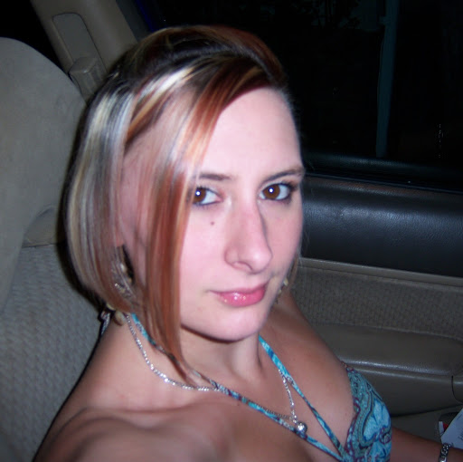 Sara Coleman Photo 36