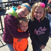 Emily Larson Photo 28