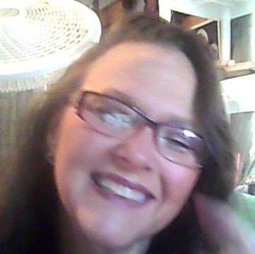 Christina Burton Photo 30