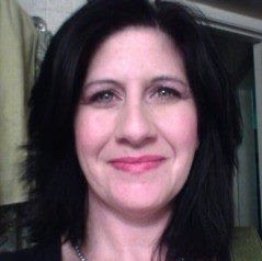 Shelley Bates Photo 25