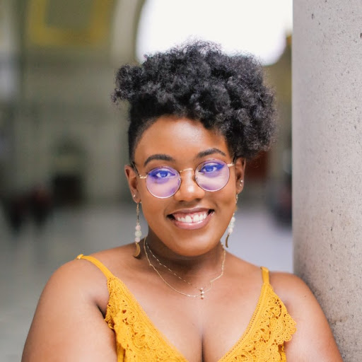Leah Jackson Photo 45