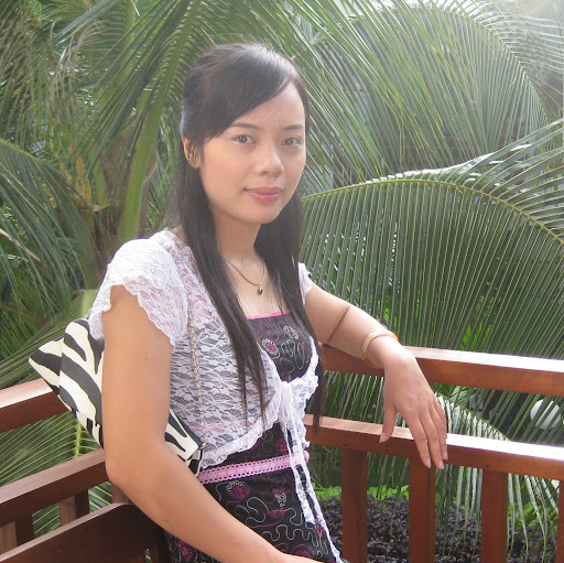 Duyen Nguyen Photo 39