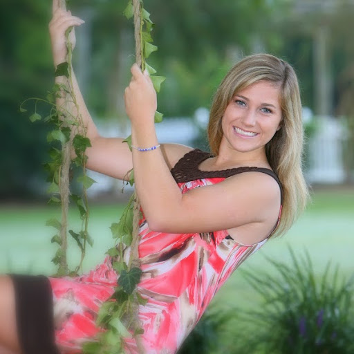 Elizabeth Gilliam Photo 37