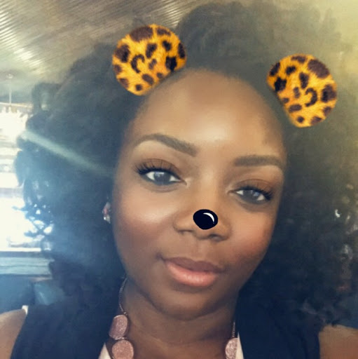 Leslie Jones Photo 18