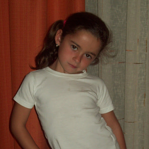 Claudia Martin Photo 5