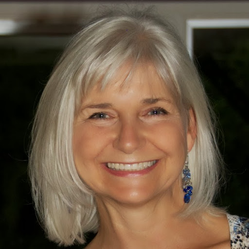Suzanne Olsen Photo 36