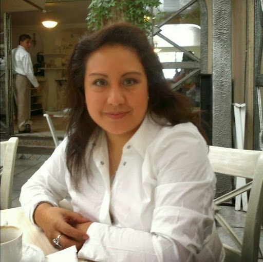 Samantha Varela Photo 12