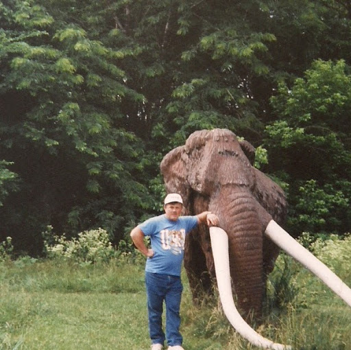 Billy Robbins Photo 33
