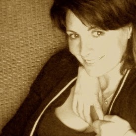 Angelique Armstrong Photo 14
