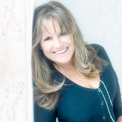 Heidi Cooper Photo 29