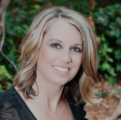 Jennifer Kirk Photo 36
