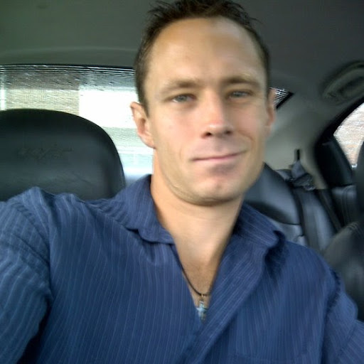 Max Livingston Photo 18