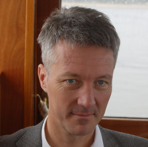 Michael Benz Photo 17