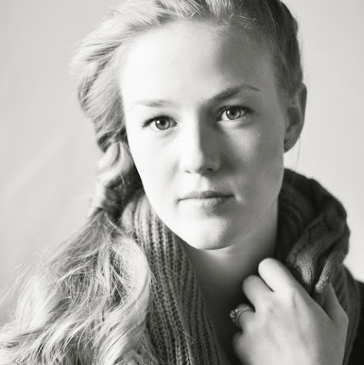 Martha Phillips Photo 28