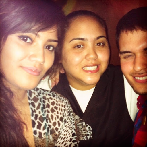 Theresa Ruiz Photo 10