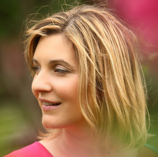 Lisa Byrne Photo 39