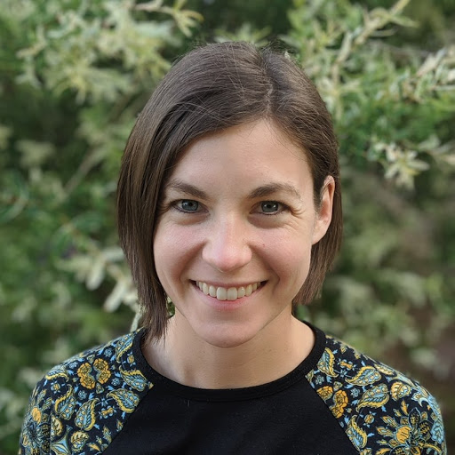 Elizabeth Metzger Photo 11