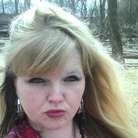Elizabeth Summers Photo 30