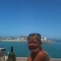 Alison Rowe Photo 11