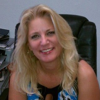 Roberta Hall Photo 13