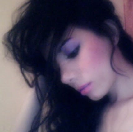 Erika Benitez Photo 14