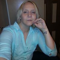 April Haney Photo 32