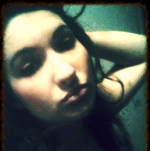 Amelia Hope Photo 4