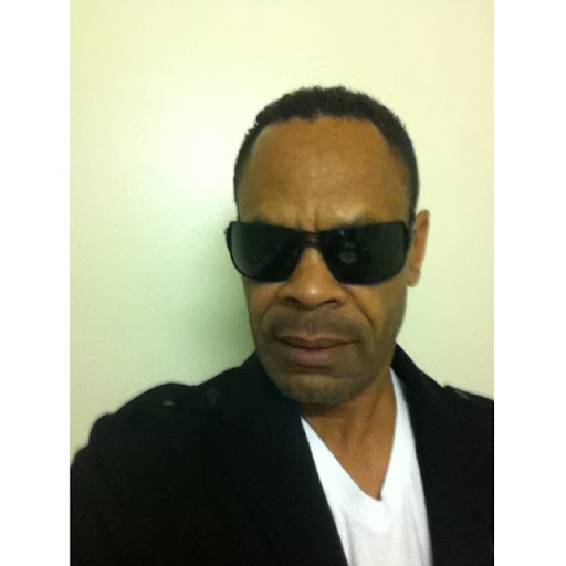 Steven Hines Photo 9