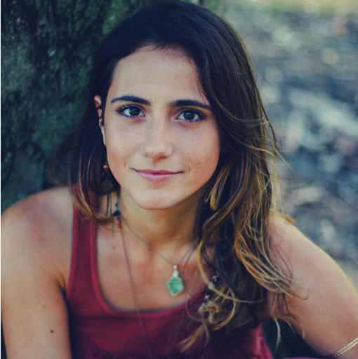 Sara Clement Photo 32