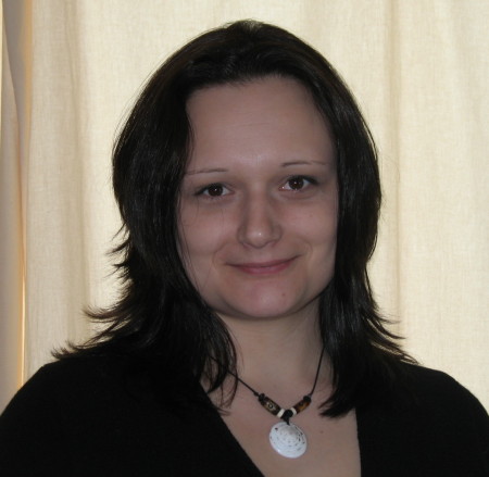 Amanda Whalen Photo 9