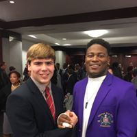 Gil Thomas Photo 32