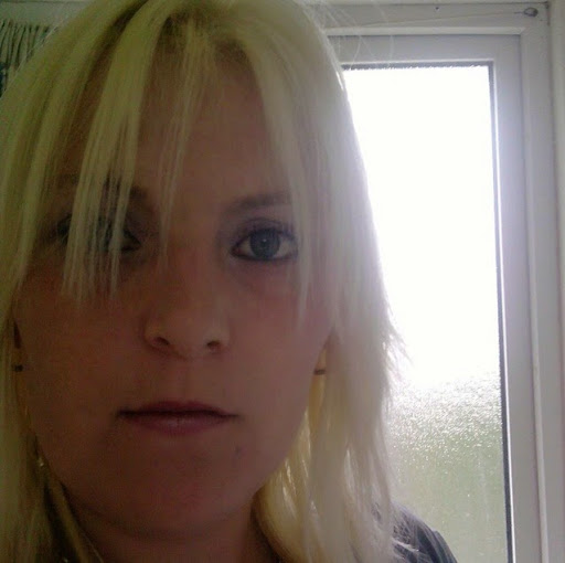 Lisa Grimes Photo 18