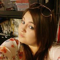 Alison Richards Photo 25