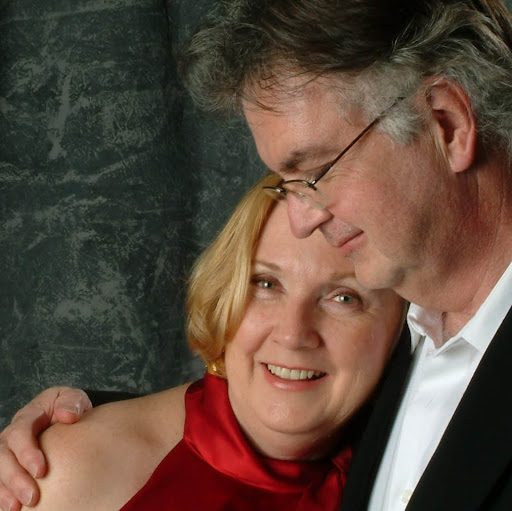Sandra Newman Photo 45
