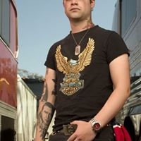 Johnny Seward Photo 5