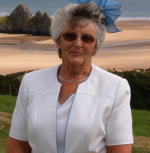 Judith Thomas Photo 34