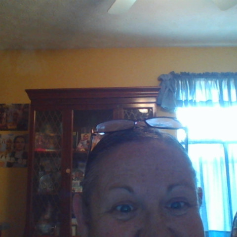 Vickie Oliver Photo 26