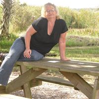 Kimberly Cartwright Photo 11