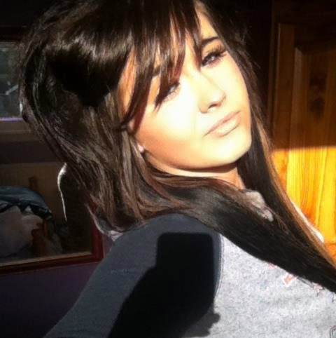 Aimee Bell Photo 16