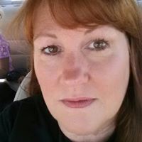 Julie Hardy Photo 32